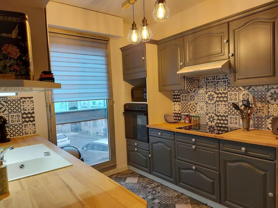 Apartamento Appart Hyper Centre- Parking Vierzon Exterior foto